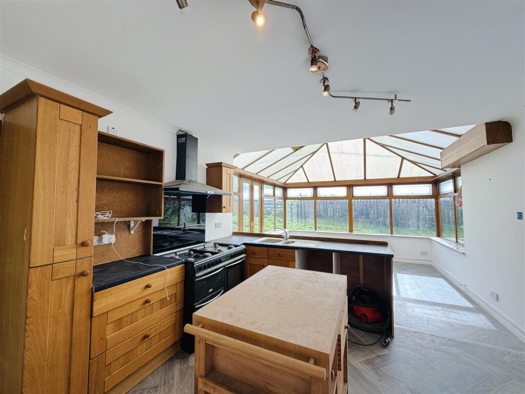 House in Exeter - View 3