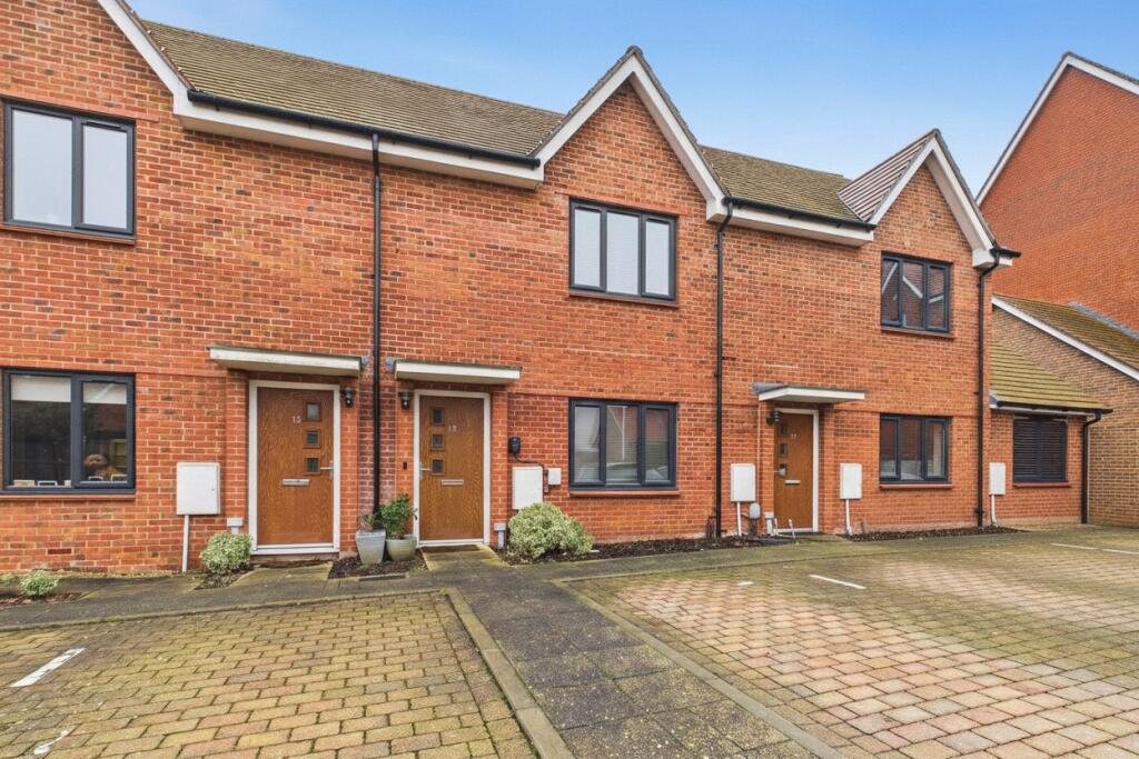 Main image of property: Glover Crescent, Arborfield Green, Reading, Berkshire, RG2