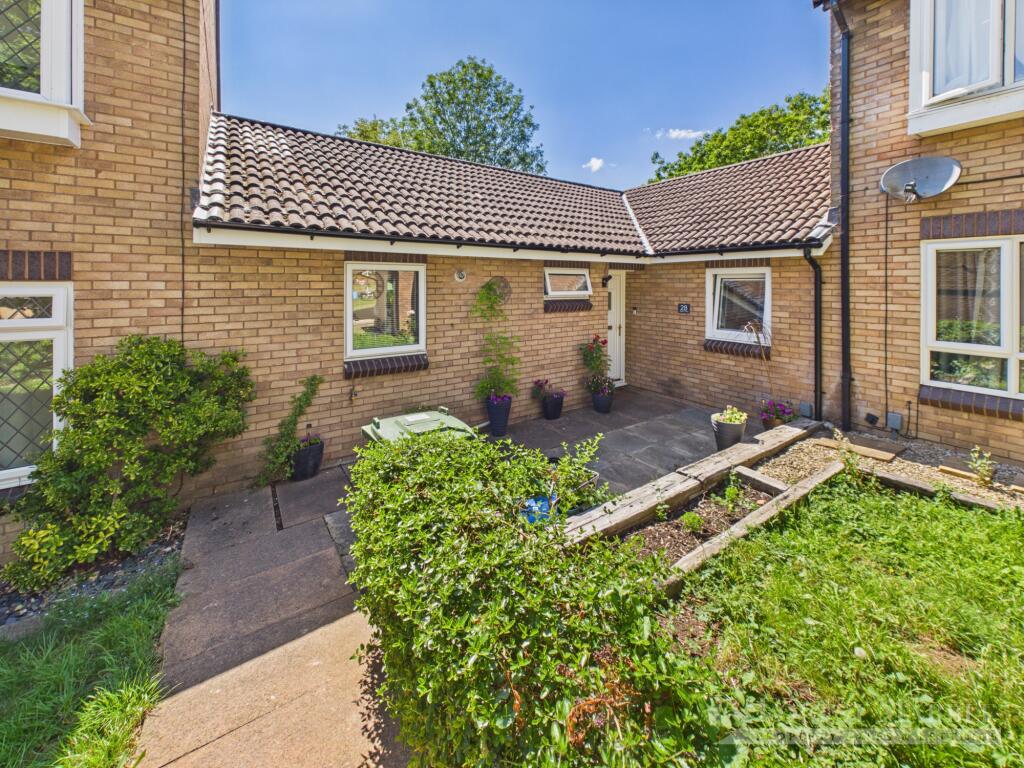 Aspen Close, Frome photo 4