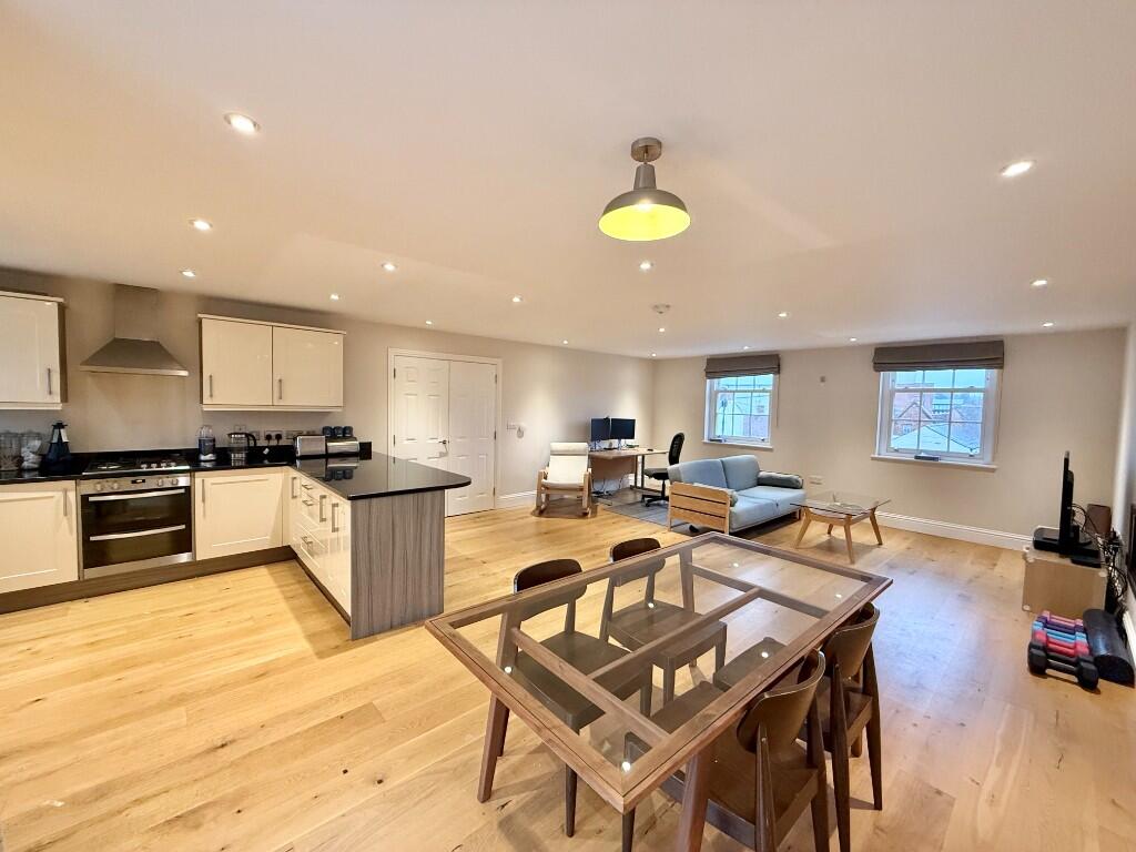 Main image of property: Ely Street, Stratford-Upon-Avon, Warwickshire, CV37