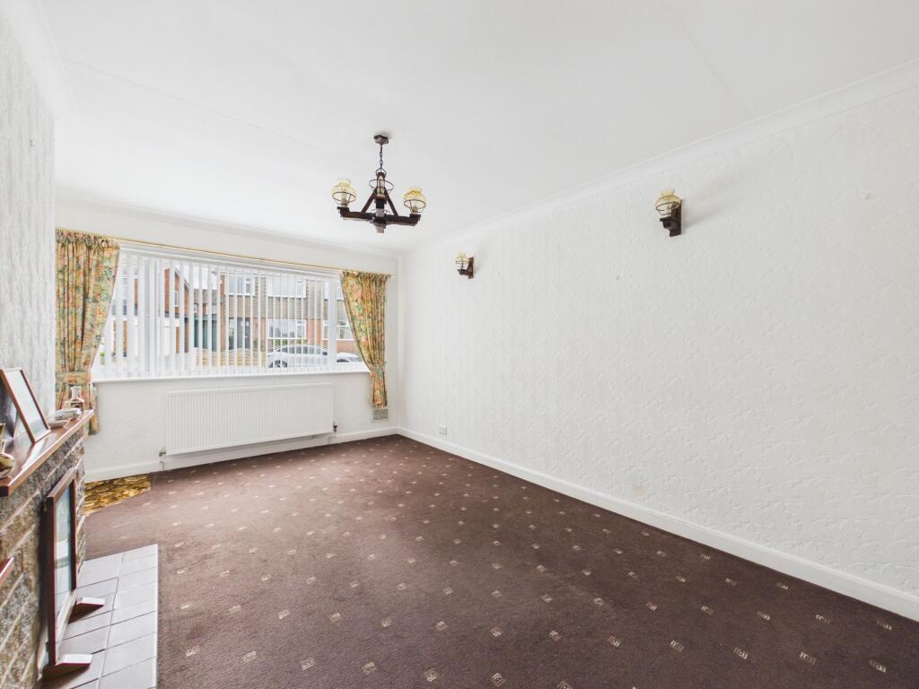 Lindholme Way, Sutton-in-Ashfield, Nottinghamshire - View 3