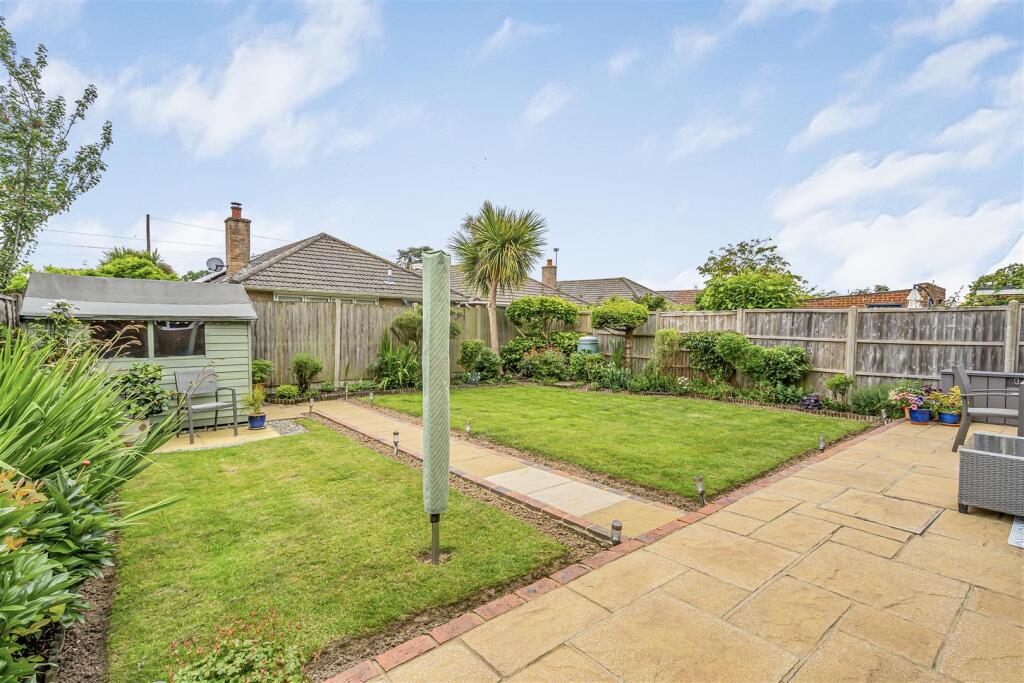 House in Havant, Hampshire - View 2