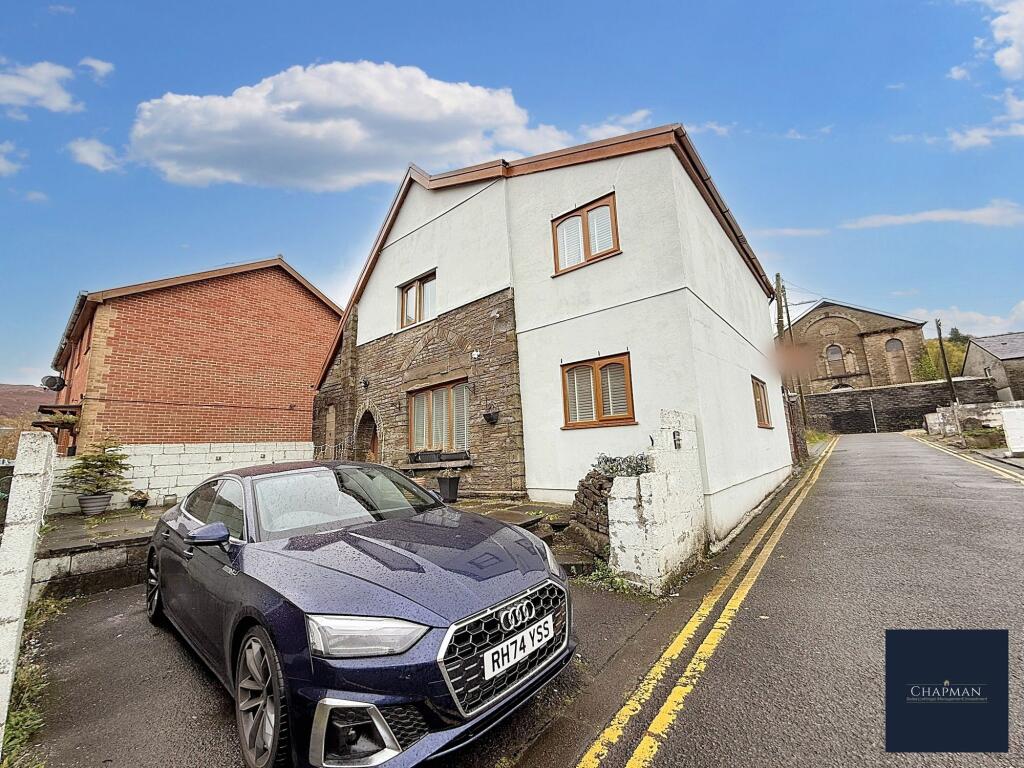 3-bed detached on School Street, Cymmer, CF39, £199,950