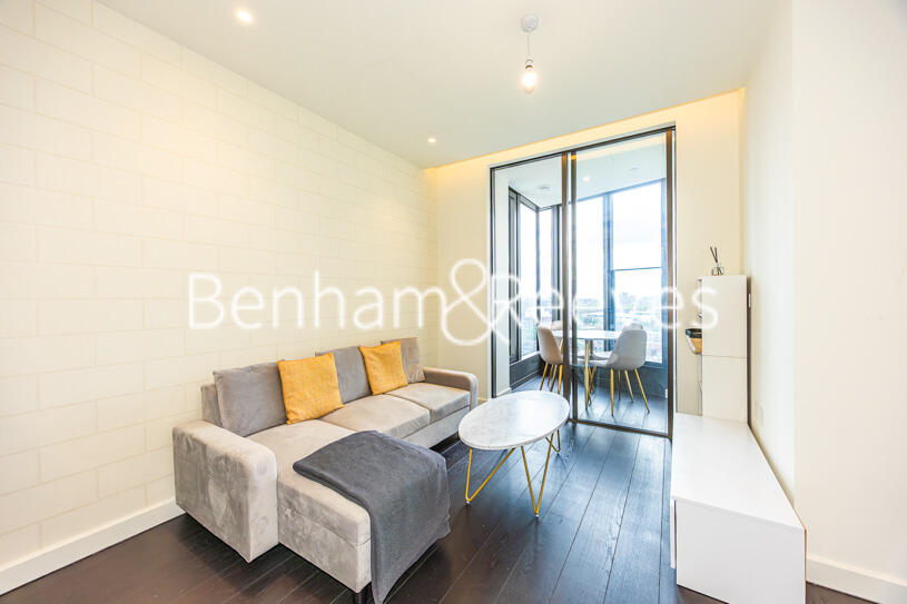 Studio flat for rent
