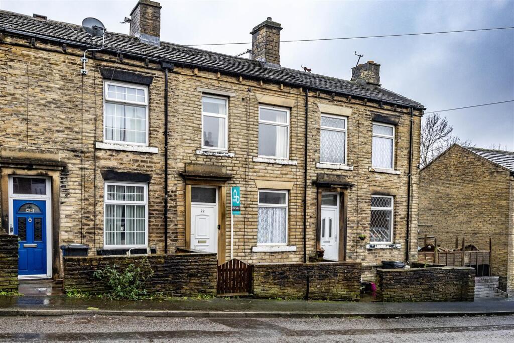 Main image of property: Clifton Common, Brighouse