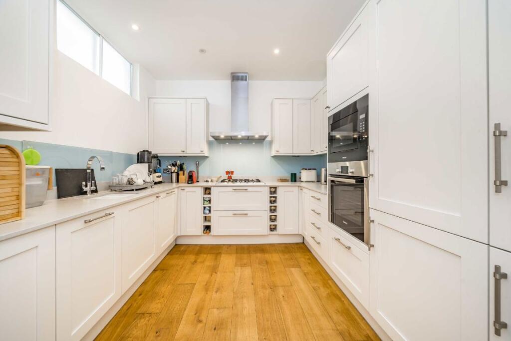 House in London - View 4