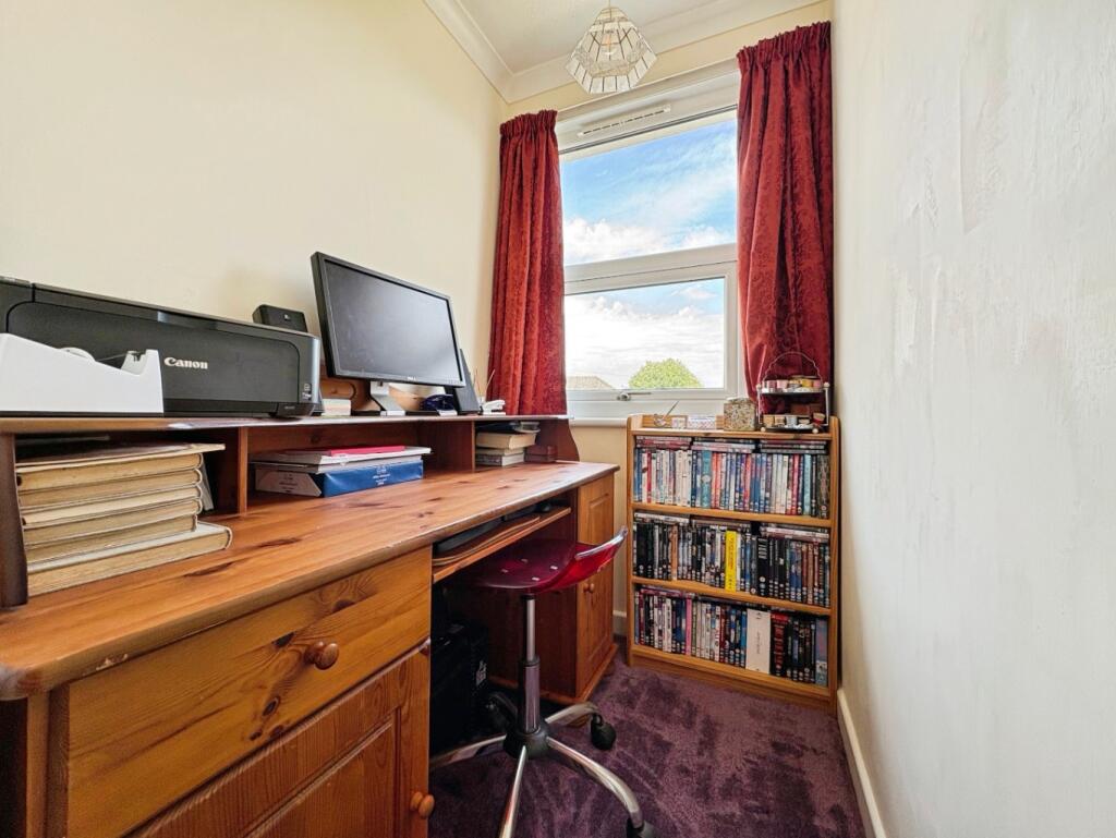 House in St. Keverne, St Keverne - More