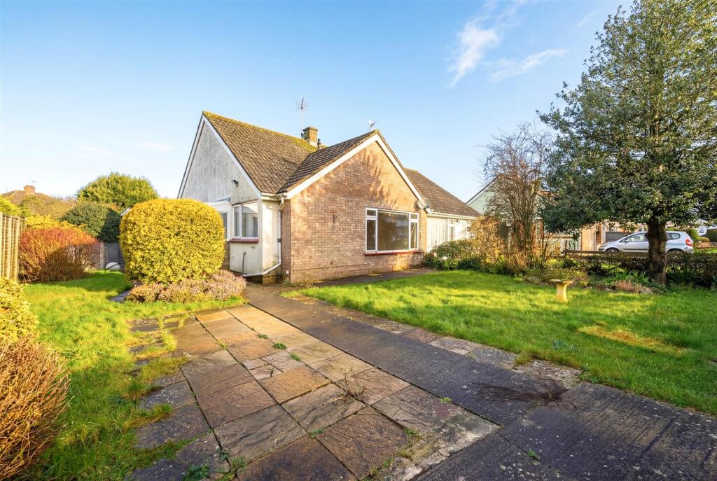 Main image of property: Thornbury Drive, Uphill, Weston-Super-Mare