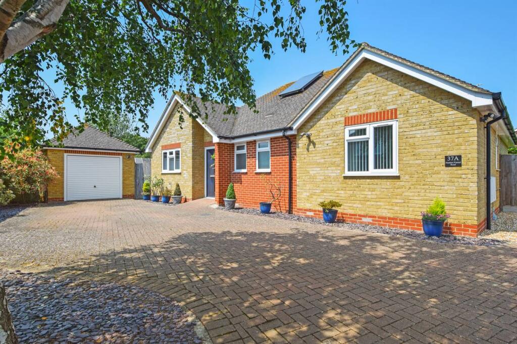 3-bed bungalow on Hunters Forstal Road, Herne Bay, £550,000