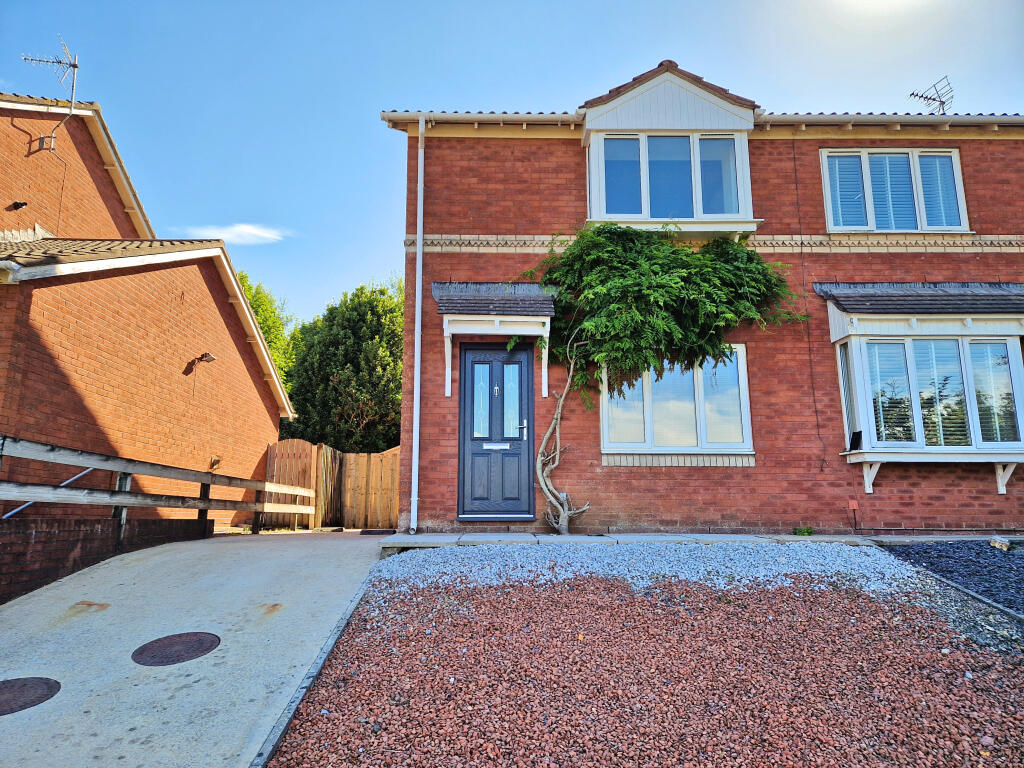 Main image of property: CLEVIS COURT, SOUTH CORNELLY, CF33 4RZ