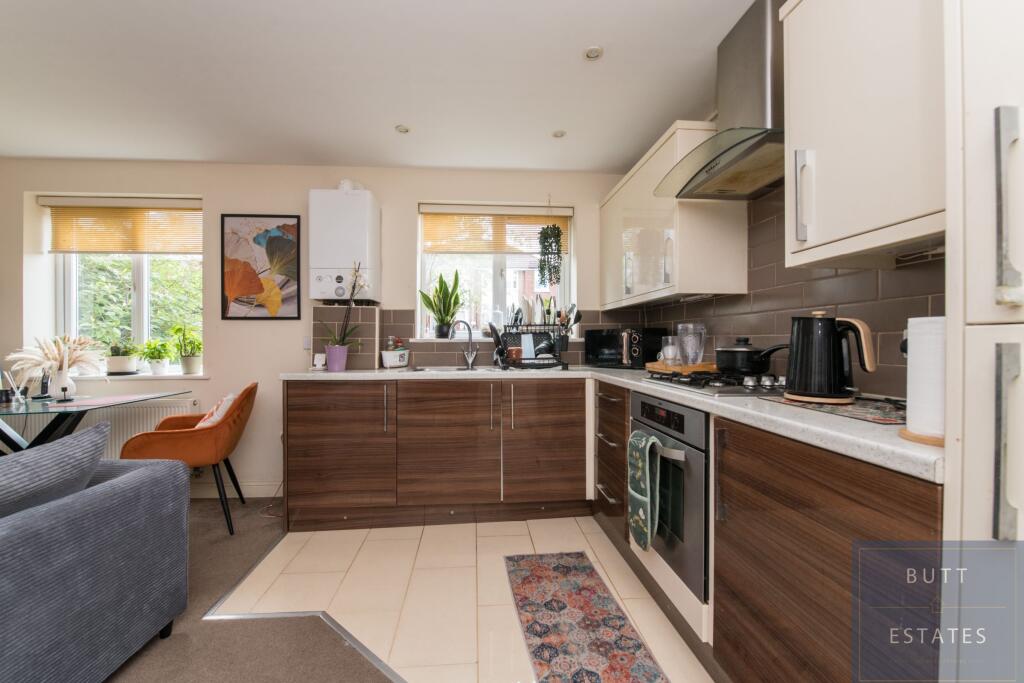 Apartment in Exeter, Beacon Heath - View 4