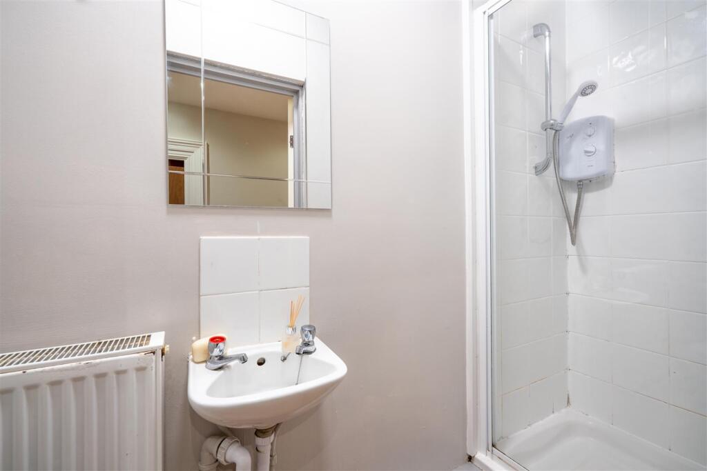 Apartment in Sheffield - More