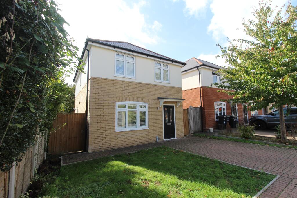 Main image of property: Grove Gardens, West Christchurch, Christchurch, BH23