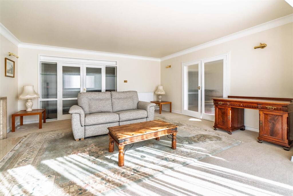 Apartment in Newcastle upon Tyne, Tyne and Wear - View 6