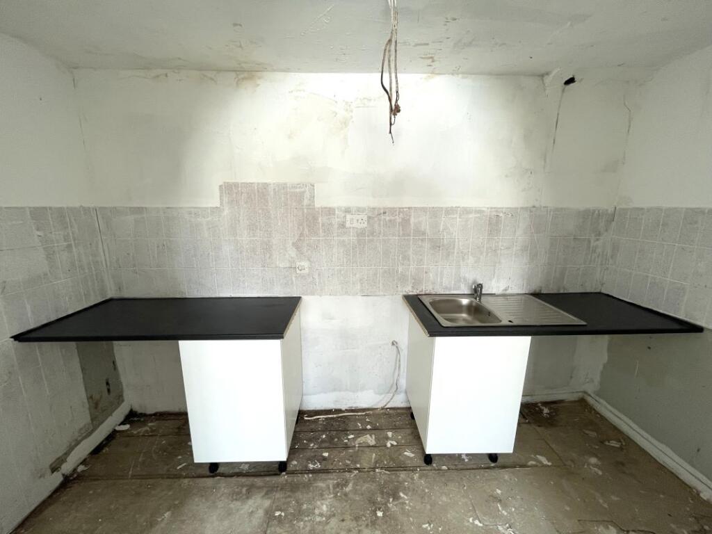 Apartment in Tonbridge - View 4