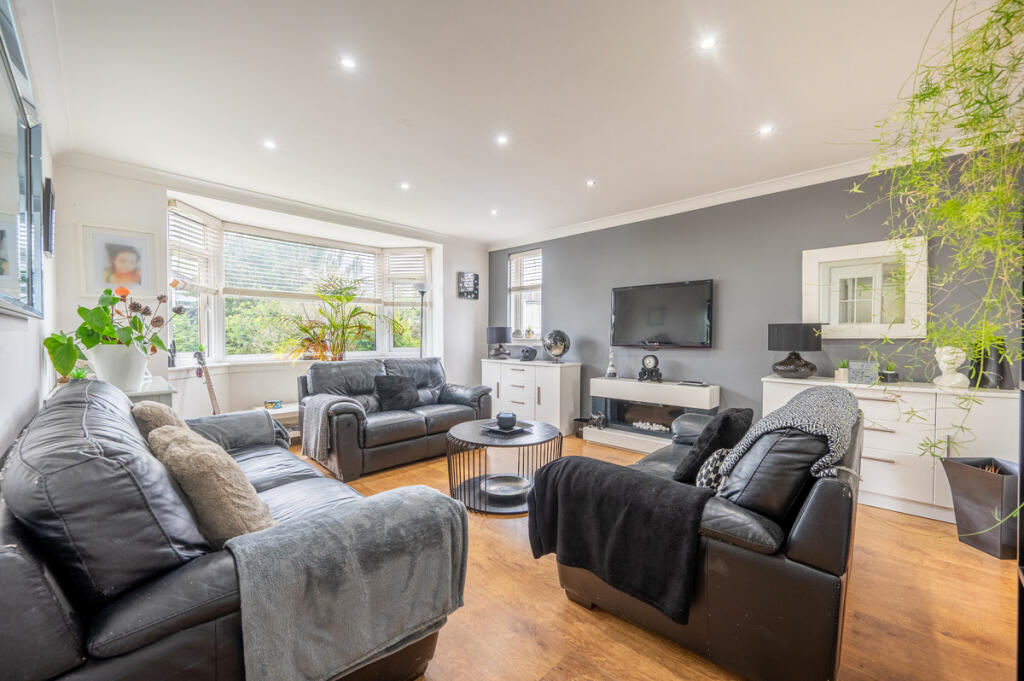 Apartment in Glasgow - View 2