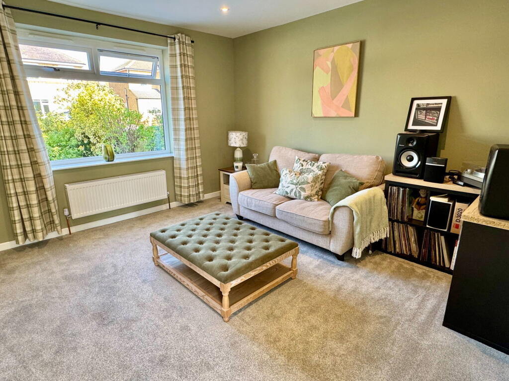Boston Spa ~ Grove Crescent, LS23 photo 3
