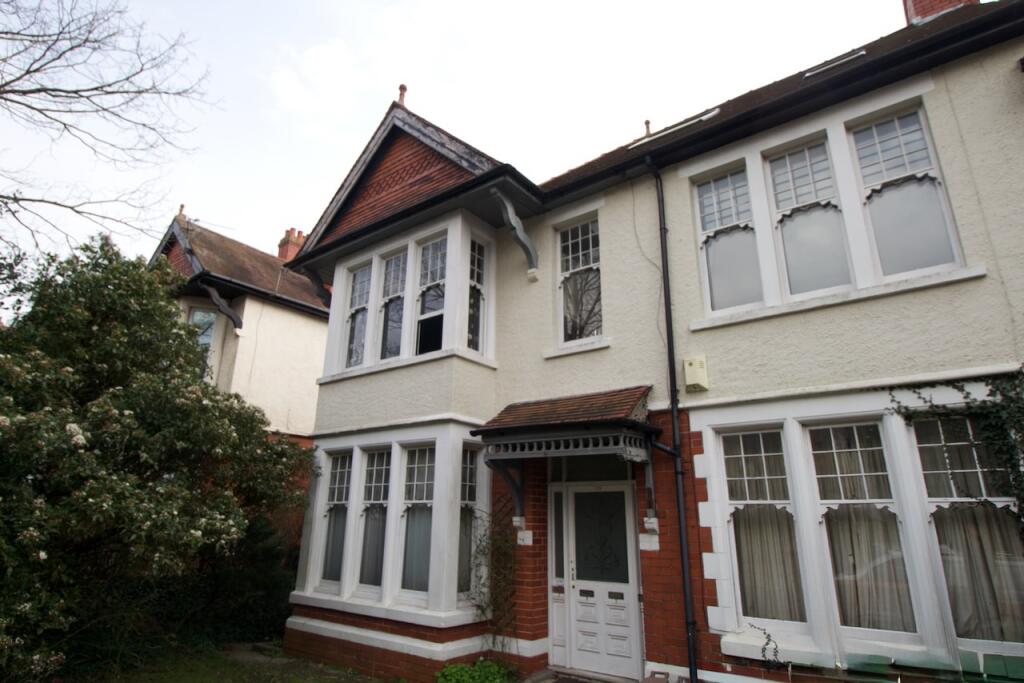 Main image of property: Flat 4 , 138 Pen-y-Lan Road, Cardiff