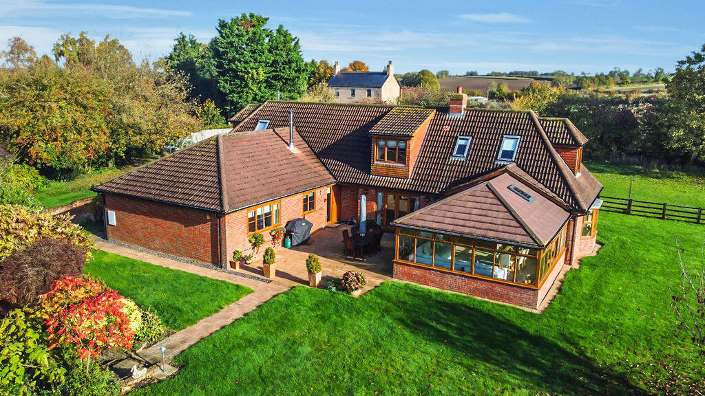 Main image of property: Larkrise, Meadow Lane, Benniworth