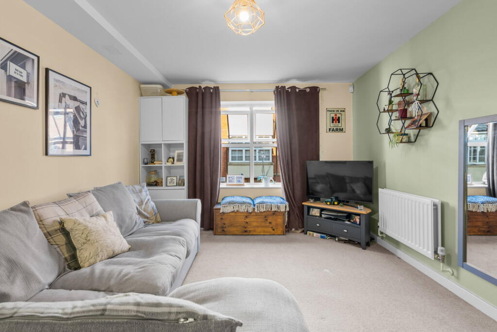 Apartment in Worcester - More