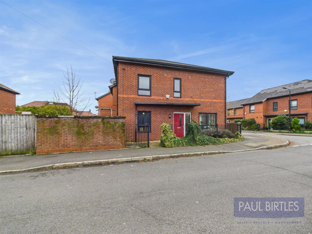Main image of property: Glastonbury Road, Stretford, Manchester, M32 9PF