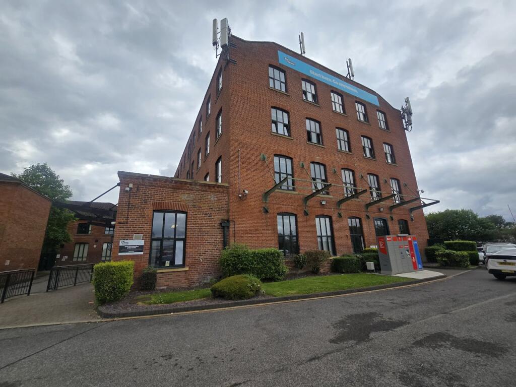 Main image of property: Hollinwood Business Centre, Albert Street, Oldham, OL8 3QL