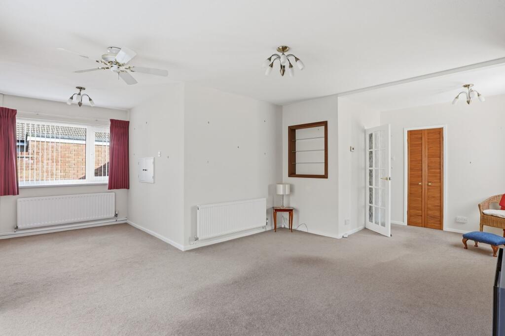 House in Milton Keynes, Simpson and Ashland - More