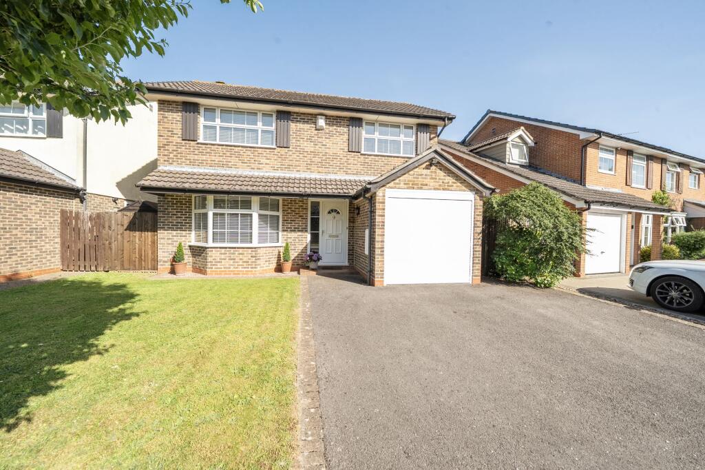 Main image of property: Oakmeadow Close, Emsworth, PO10