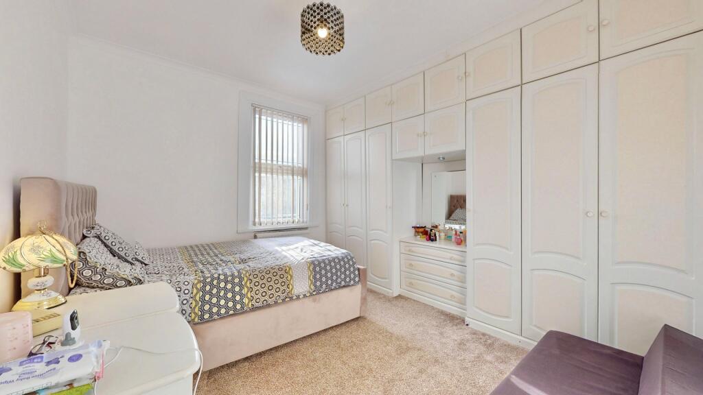 House in Ilford - View 5