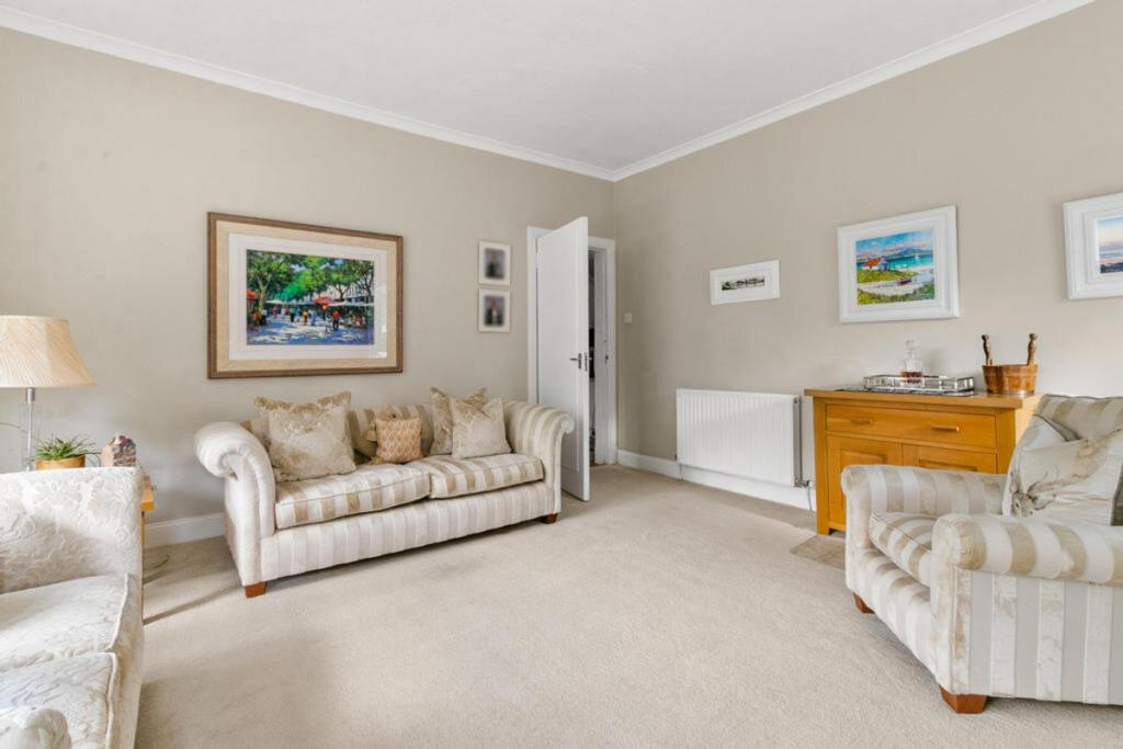 House in Newton Mearns, Fruin, Shaw - View 4