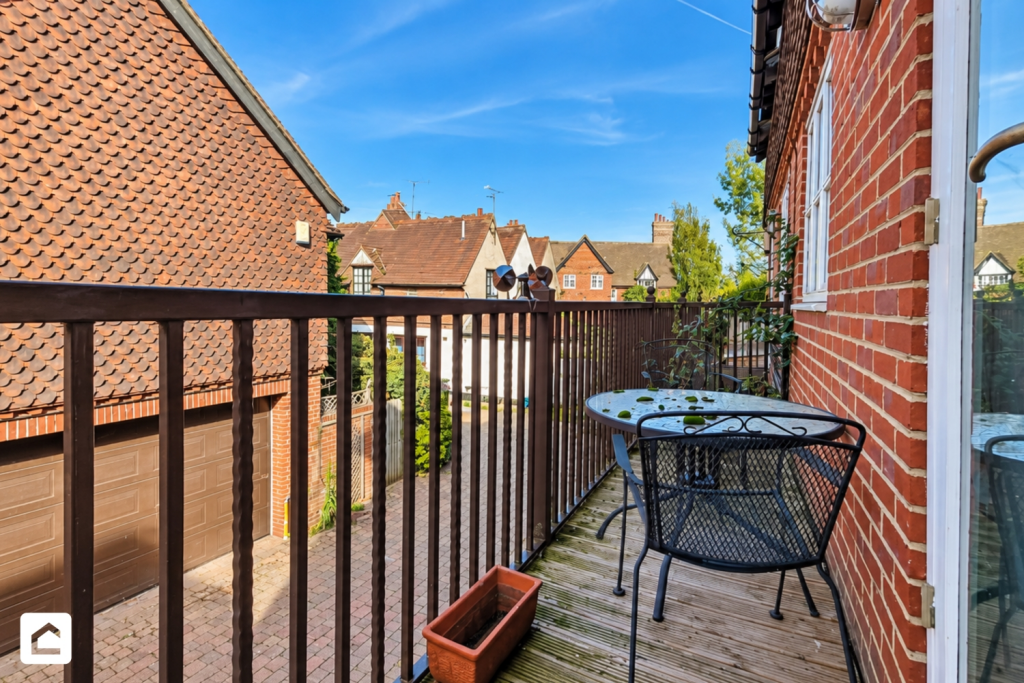 House in Tonbridge - View 4