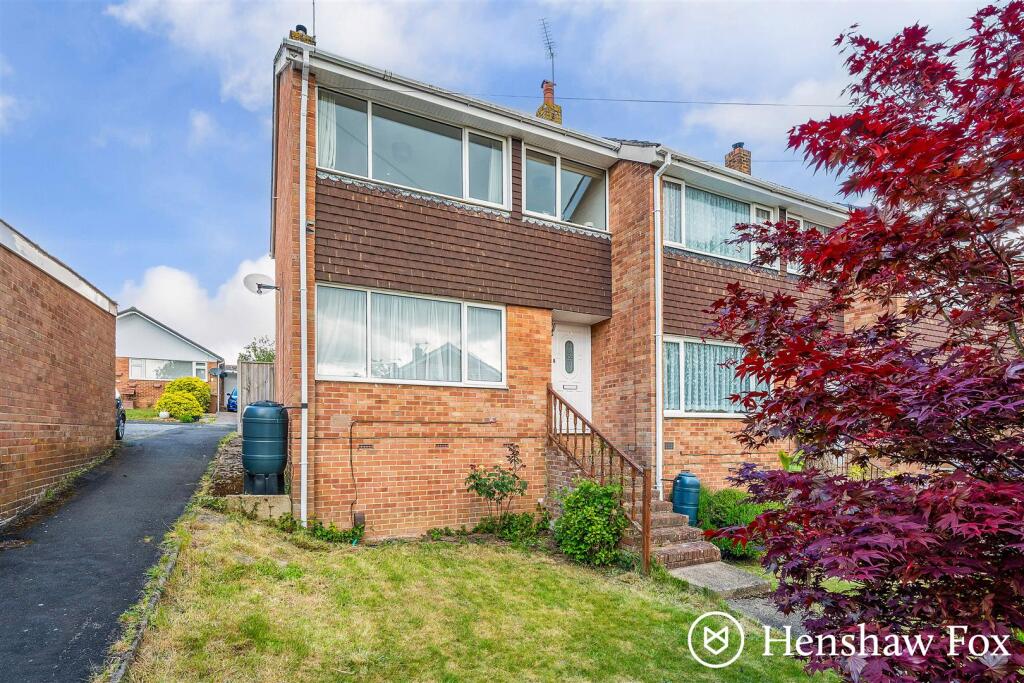 Main image of property: Cedar Crescent, North Baddesley, Hampshire