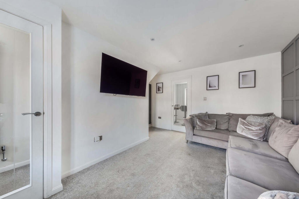 6, Alder Place, Dundee, DD5 3 photo 4