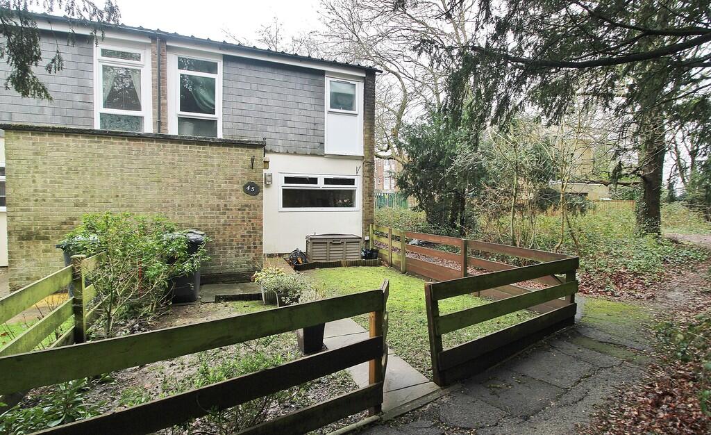 Main image of property: Robin Gardens, Cowplain