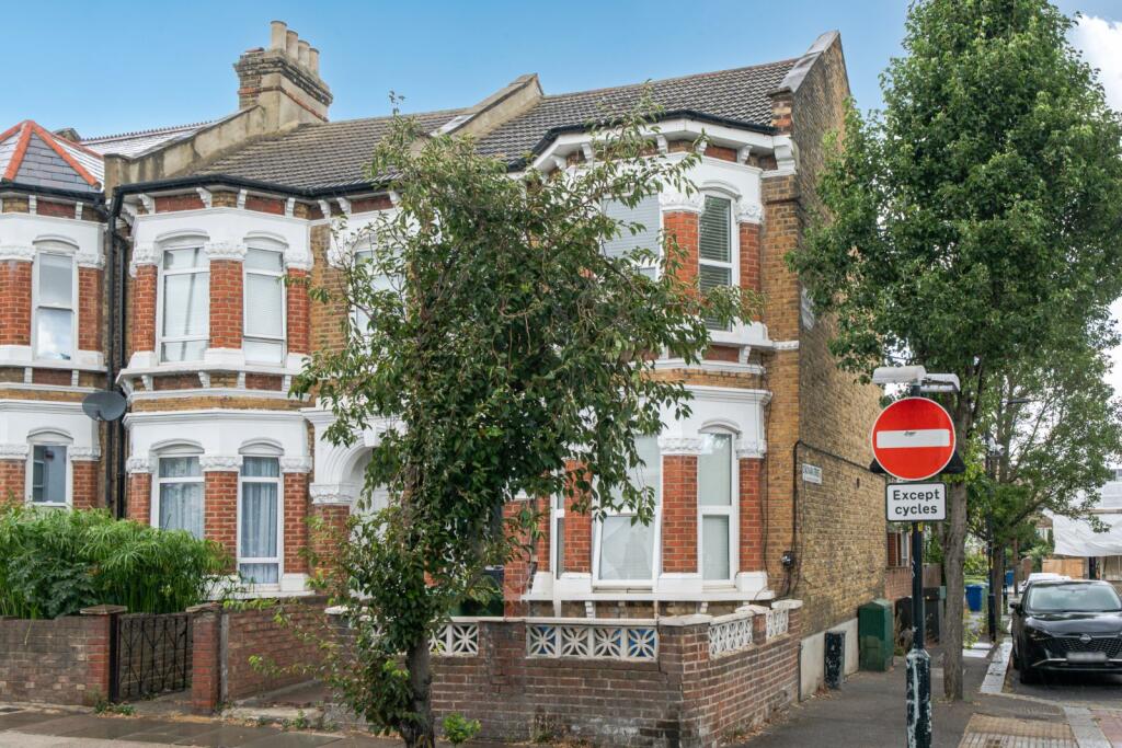Apartment in London - View 5