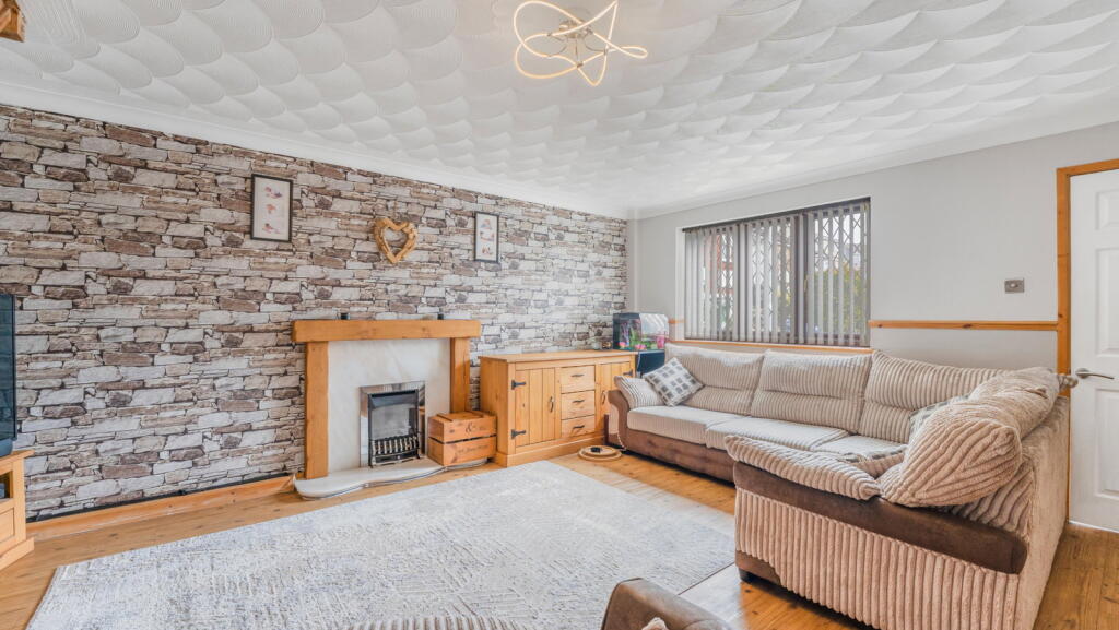 House in Plymouth - View 5
