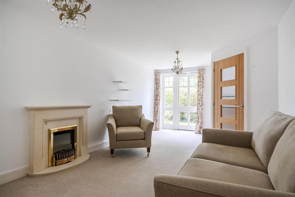 Apartment in Tonbridge - View 3