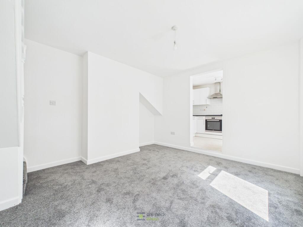 Main image of property: Hunts Pond Road, Fareham, PO14