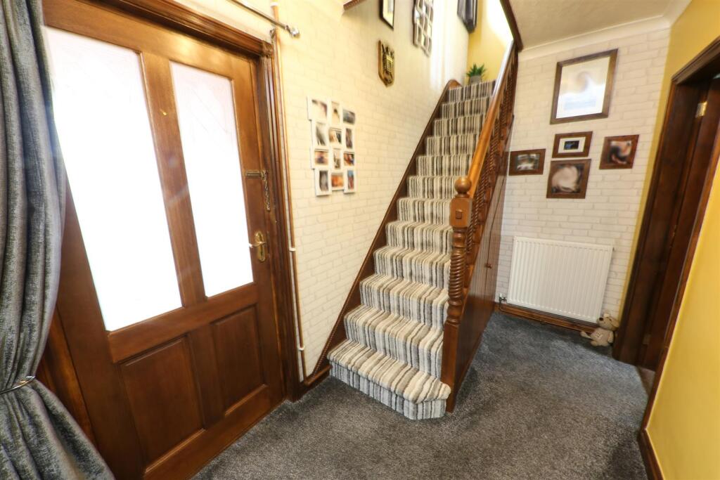 House in Doncaster, Arksey - View 5