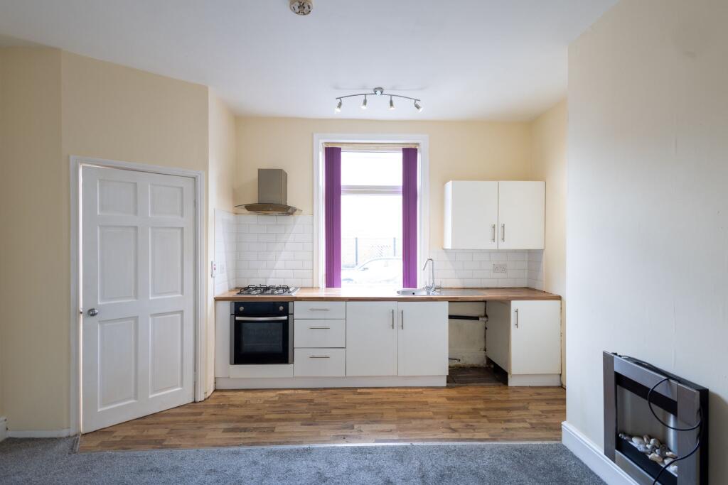 House in Kirklees, West Yorkshire - View 2