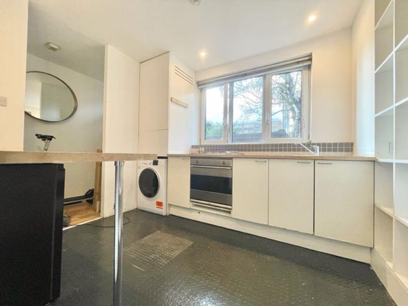 2 bedroom duplex for rent