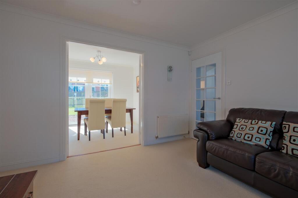 House in Glasgow, South Lanarkshire - View 4