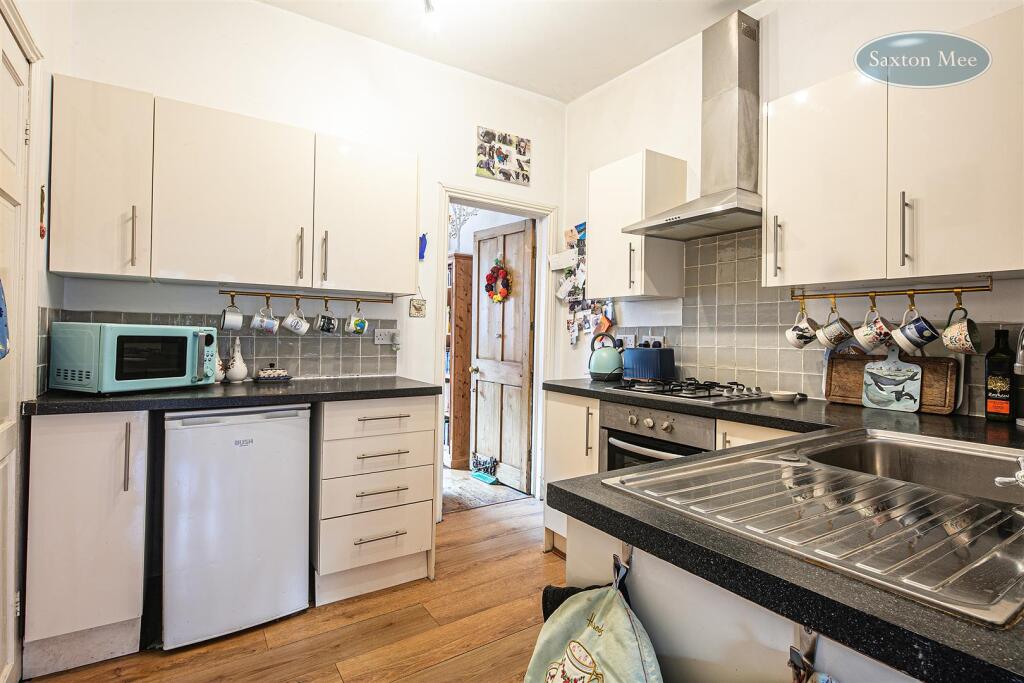 Taplin Road, Hillsborough, Sheffield photo 3
