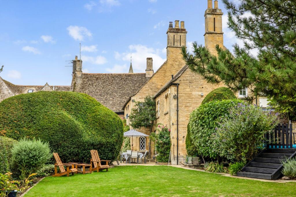 House in Wansford, City of Peterborough