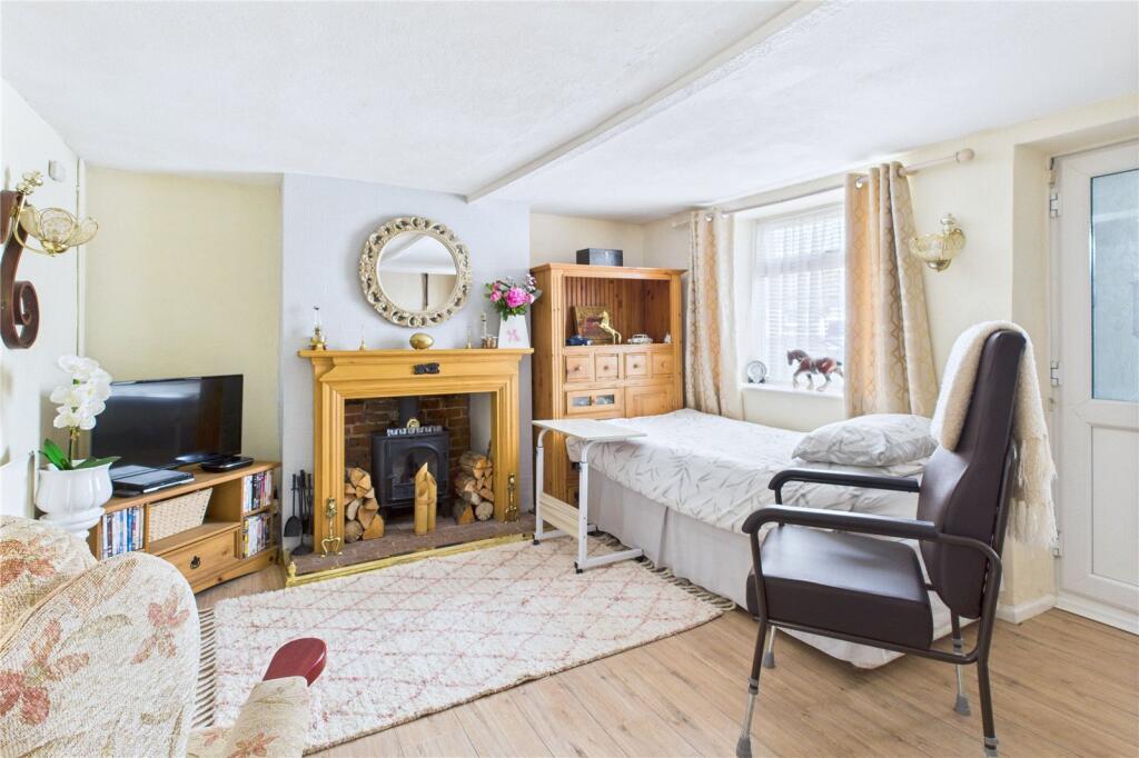 Ermin Street, Stratton St. Margaret, Swindon, SN3 photo 4