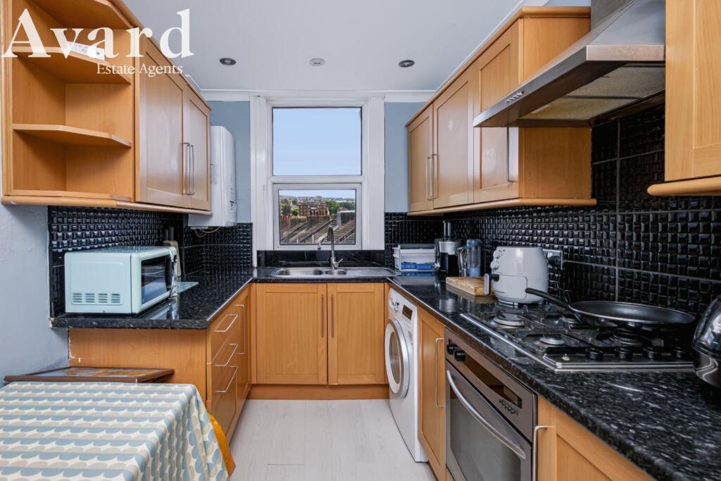 Apartment in Brighton - More