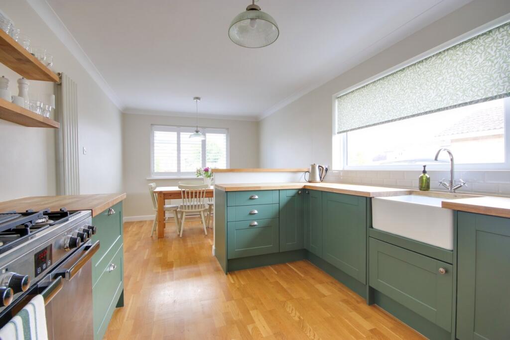 Golden Crescent, Everton, Lymington, SO41 photo 4