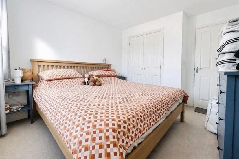 House in Bracknell, Jennett's Park, Hanworth - View 4