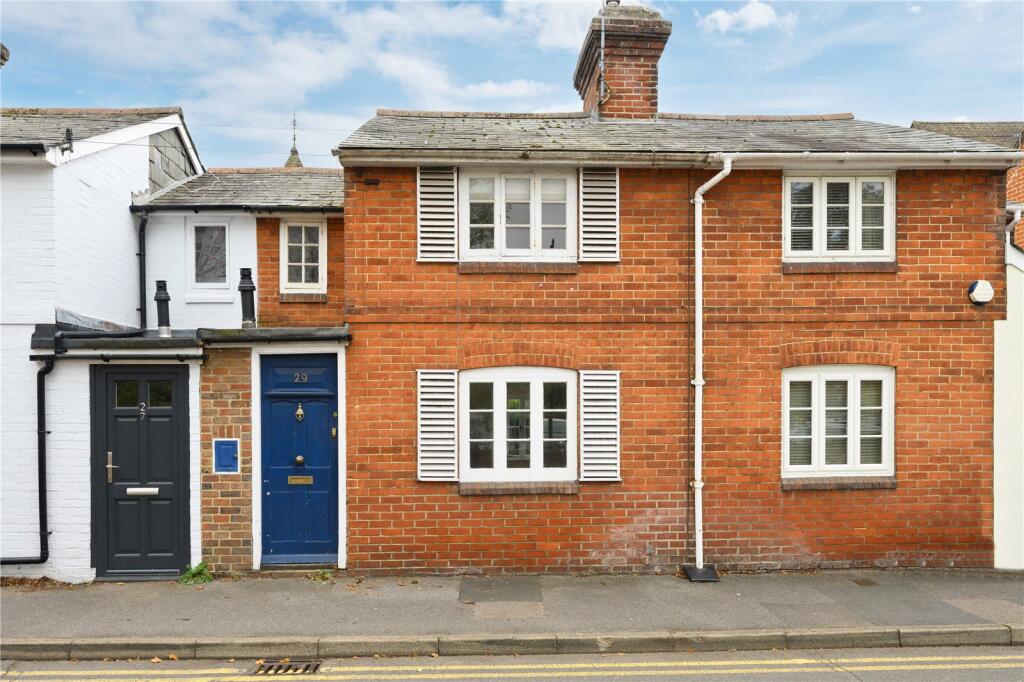 Main image of property: Victoria Road, Farnham, Surrey, GU9