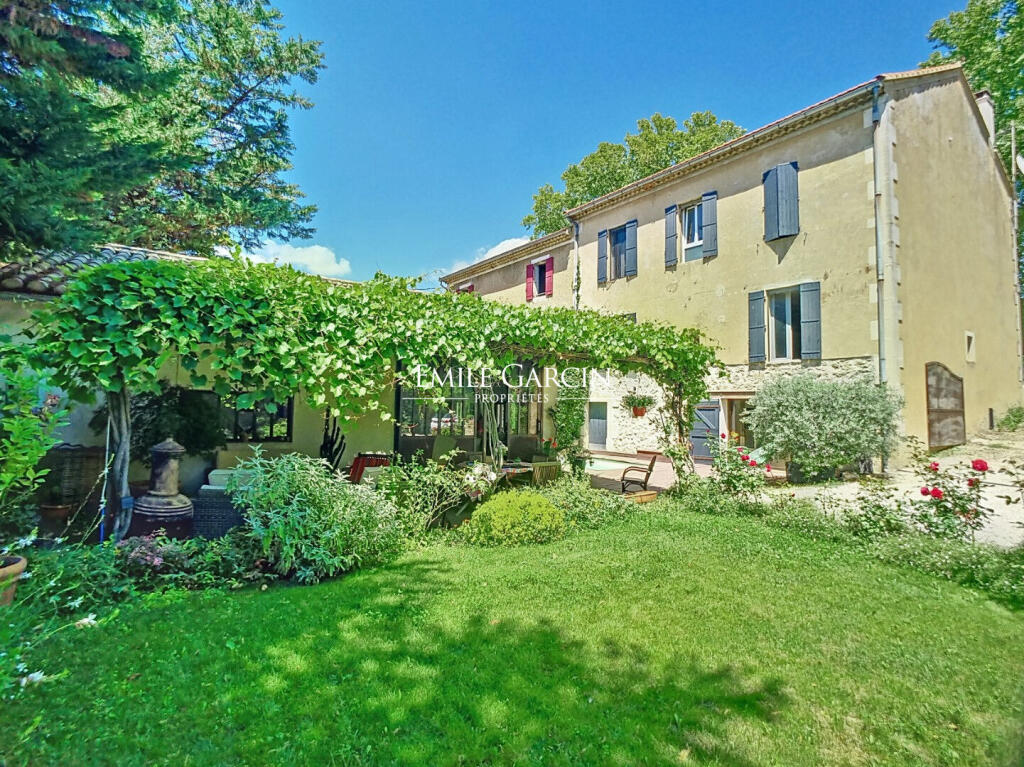 Main image of property: Provence-Alps-Cote d`Azur, Vaucluse, Robion